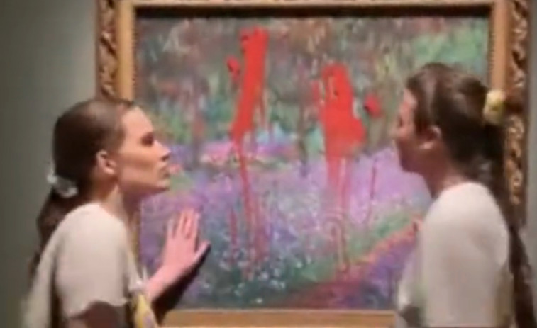 VÍDEO: Activistas ambientales protestan manchando con pintura un cuadro de Monet